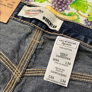 Levi's Signature Blue Denim Jeans